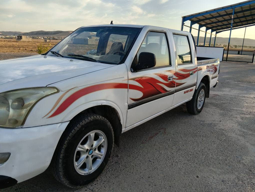 پیکاب گۆناوو مۆدێل 2006 مەکینە بەغ جام کارەبای  بەشەرتی تەحویل و غرامە وو بەناوکردن سەنەووی لە 2022 بەسەرچووە گێڕ و مەکینە بەشەرت کارەبای هەمووی بەشەرت  پێش و دوای لێدراوی نیە  شان و سەقفی بۆیاخی نیە سەیارەکە هەیکەلی زۆر جوان و ڕێکە 
نرخ/قوفڵی 35 گڵا
***********
***********
