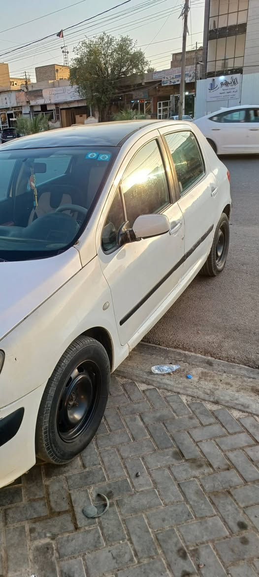 بيجو فرنسي 307 موديل 2005 تحويل ثاني يوم بيهه طخات بسيطه كير مكينه خير من الله تبريد جديد منضومه كامله تدفئه كهربايات كلهه شغاله صدر امامي خلفي جديد تخم تاير جديد باتري جديد السعر ٣٨وبيهه مجال العنوان بغداد ابو دشير***********
