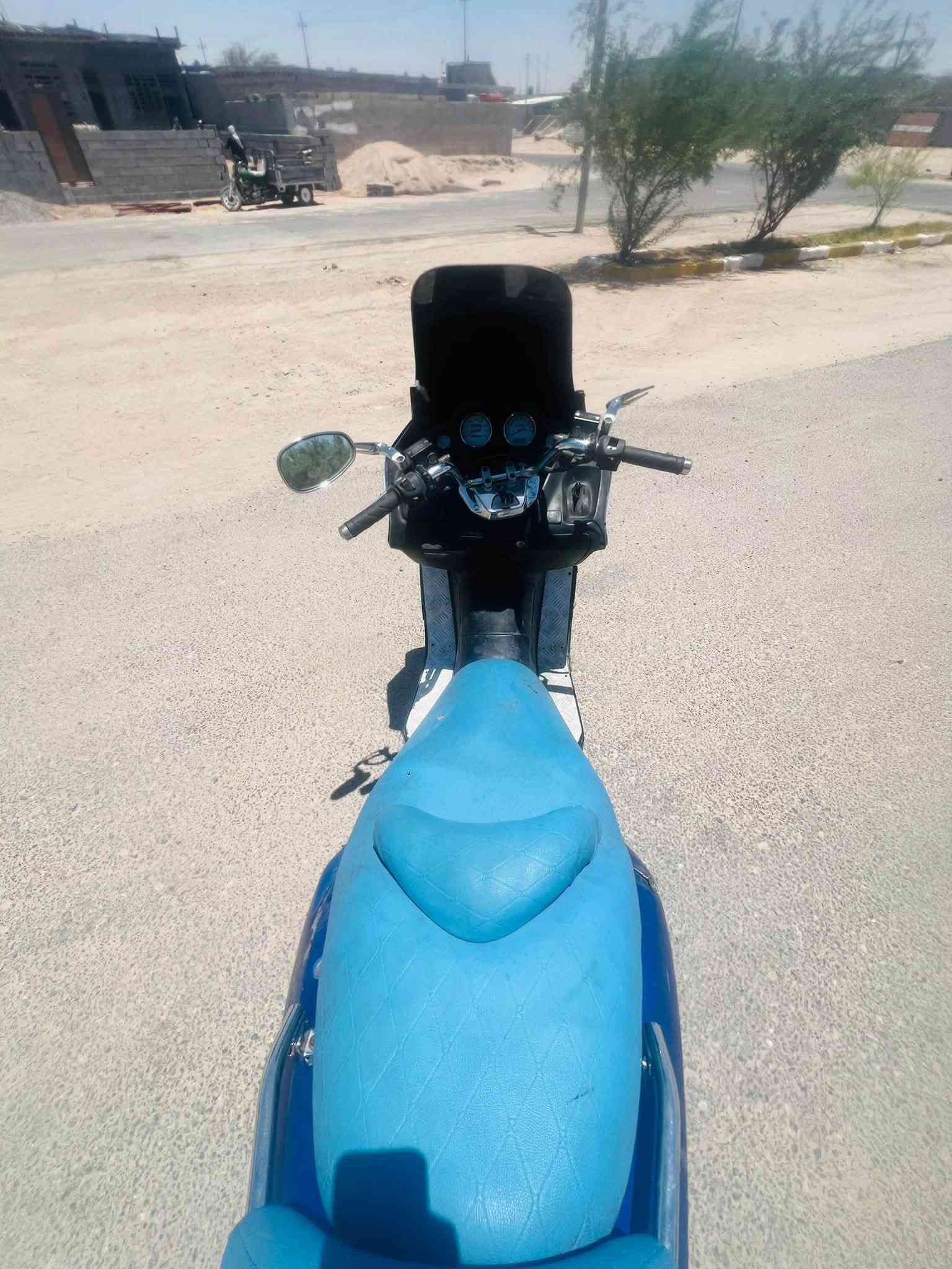فورزه 06 سعر150 الف قفل ابيع كوم حديد دراجه تشتغل بس عوزه تعديل ابيع كوم حديد كوم حديد مكان سفون قرب مدرسه تعاون ***********
