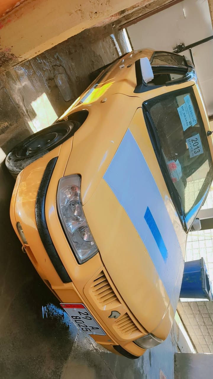 سياره جديده مكفوله من كلشي كير مكينه ستوني شادهن بالكارتون حداديه جديده مصفره هيئه وغرامات السياره بأسمي
سعرها 31 وبيها مجال
***********
