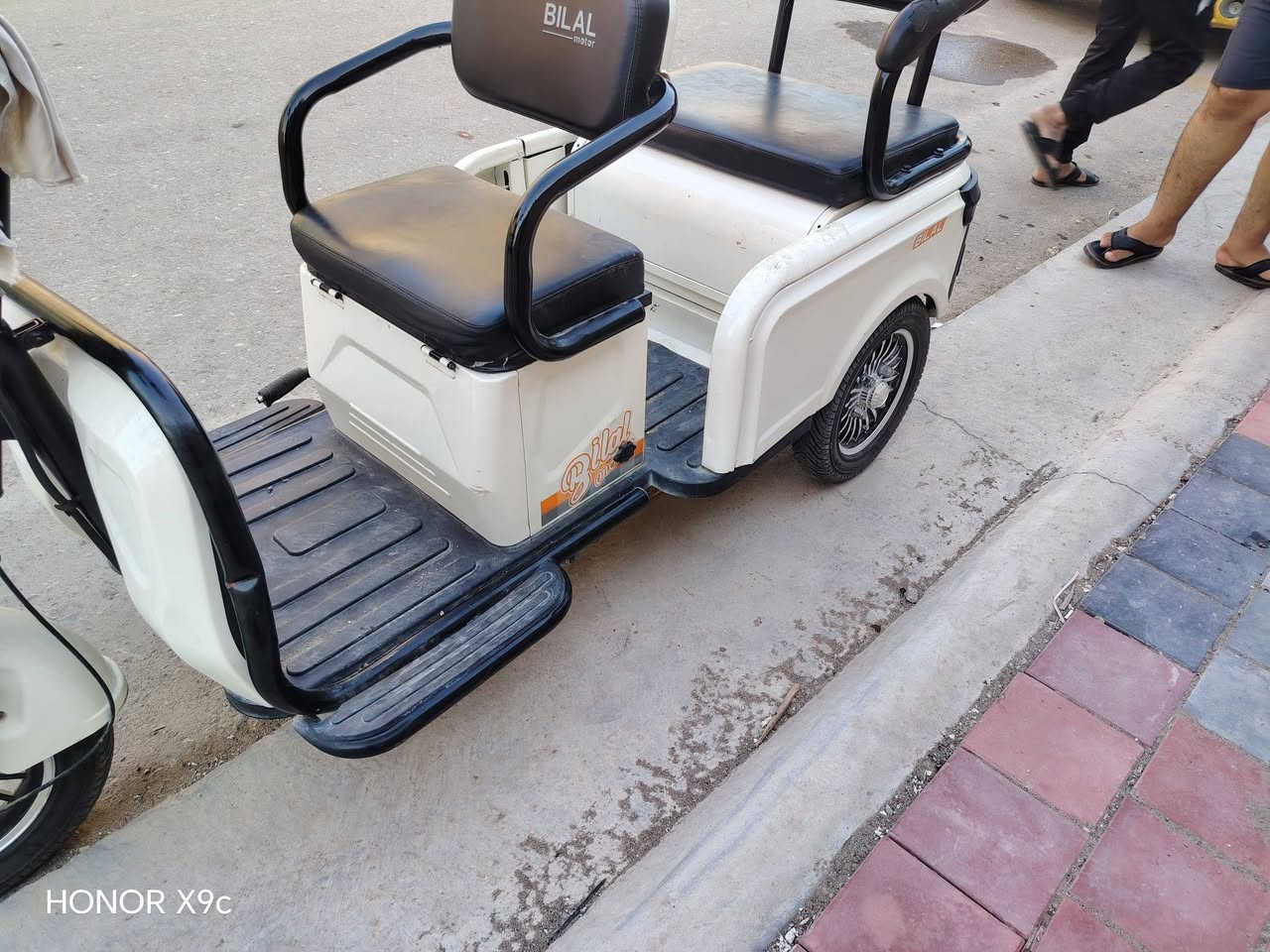 هونر X9c • جديده • عليه مجال
