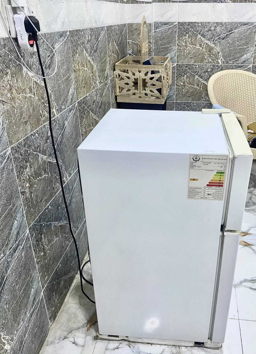 السلام عليكم
ثلاجة صغيرة للبيع
حيل نظيفه
مكاني تكريت حي القادسية
السعر ب ١٤٠ وبيها مجال
رقم مبايل ***********
