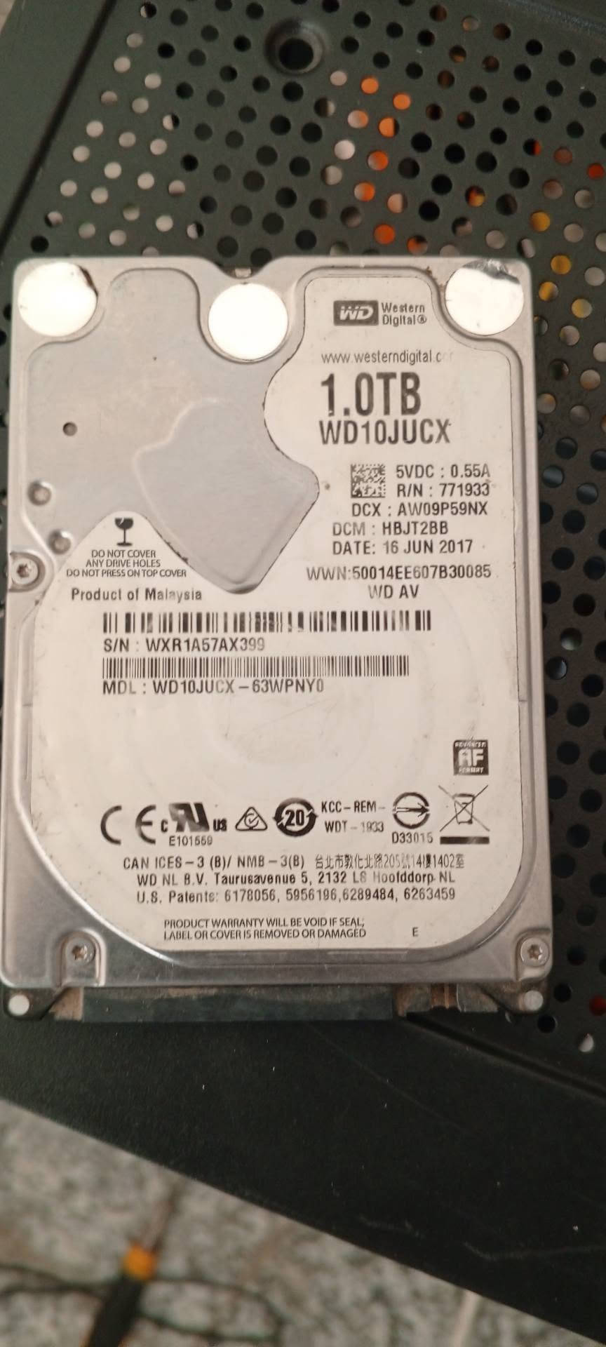 غراض حاسبة قطع للبيع 
رام 4 غيغا ddr3 قطعتين المجموع 8 غيغا السعر 15 لثنيناتهم

معالج i5 3470 شغال عالفحص بي شوية اعتقد وصخ أو بنات مو زينة السعر 20

هارد 1 تيرا HDD شغال  السعر 30

بورد h61 للبيع فحم (بسبب السوكت مال CPU) السعر 10

المكان بغداد السيدية ماعندي توصيل رقمي ***********
