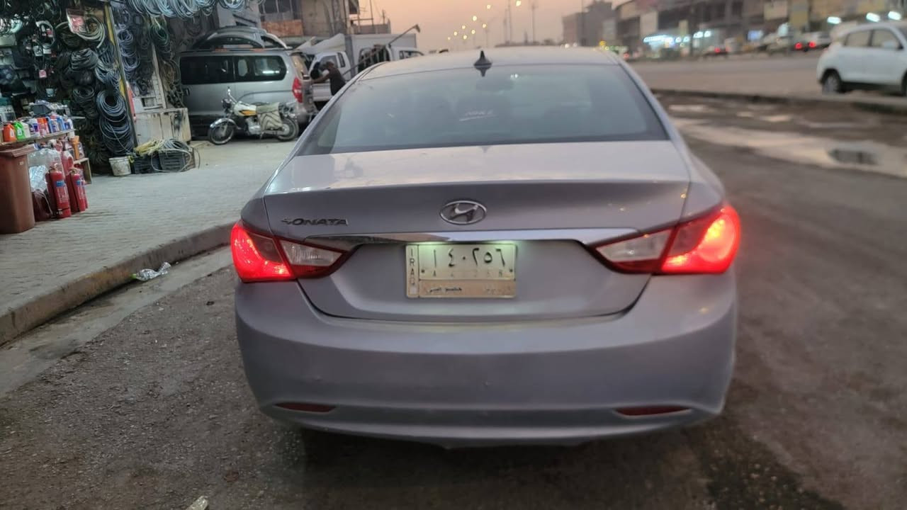 ***********السلام عليكم  ماكو هيج أسعار  والله بس الظروف تحكم بالعافيه إلياخذه  كير ومكينه وحداديه وتبريد كله كفاله  
تحويل مباشر بسمك  مكاني باحله رقمه بابل  سياره بيه بالحزام صبغ إني ابيع احزام هيه مو حزام 
السعر  ٦٩ قفل 🔒 بدون عمله تفيدك اخليك عل راسي ما تفيدك هم اخليك عل راسي ***********
