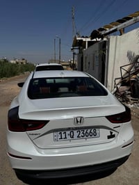السلام  عليكم عندي سياره هونداي موديل 2022 ماشيه 226 السعر 115بيه مجال...