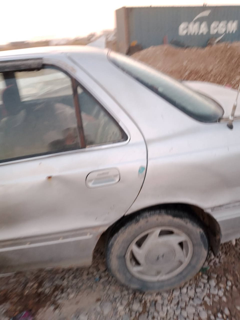بيع النترا دمعه موديل 1994 رقم بغداد سنويه ساقط قبل شهرين مشروع وطني شرط تحويل ..سياره احترق ضفيره مع ملحقاته بس محرك وكير مضبوط ماشاءالله دواخله كلش حلوه جديد 
سعر 15بي مجال رقم الهاتف ***********
