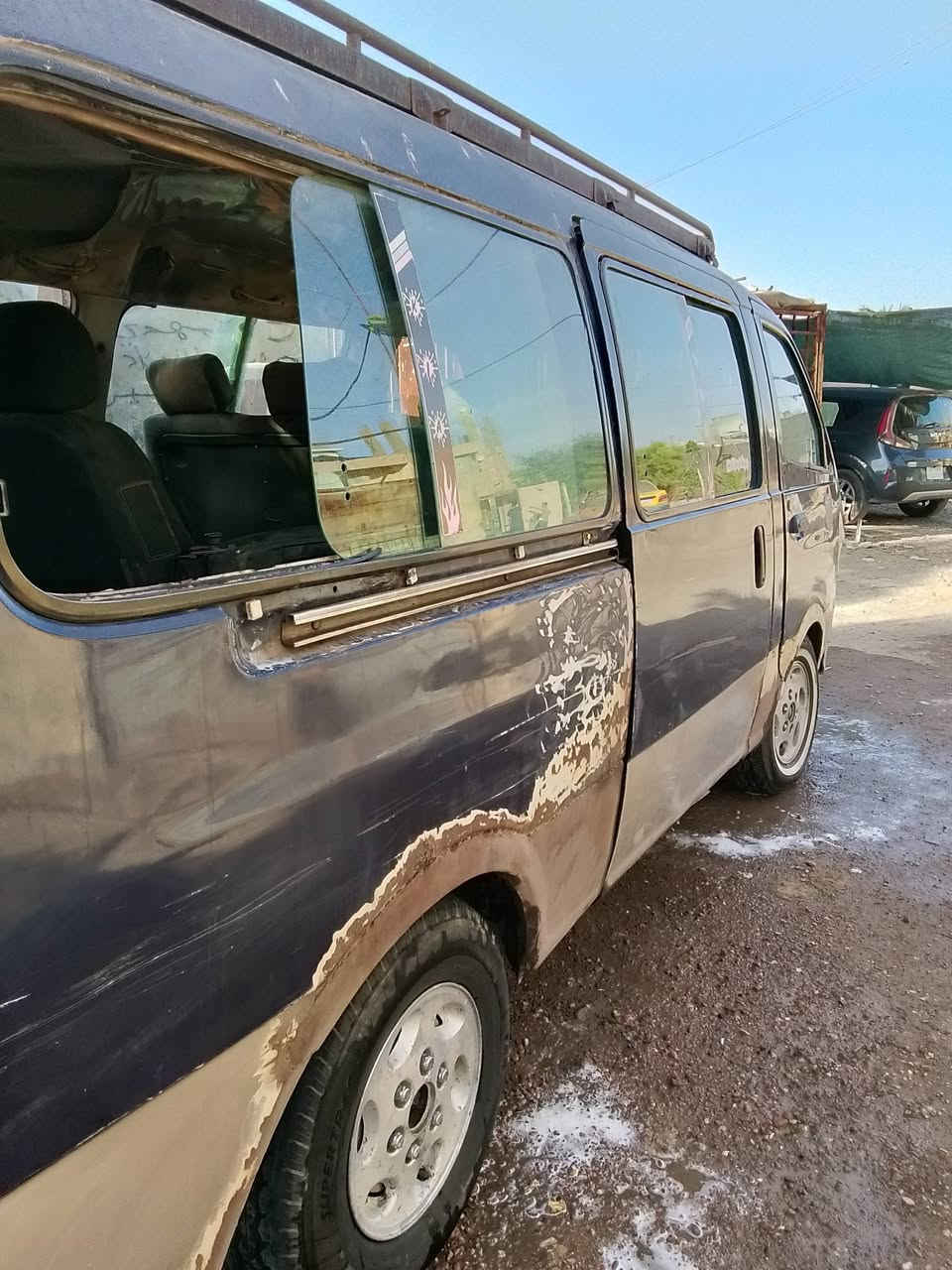 سلام عليكم كيه بريجو موديل ٩٦ 
سياره ما مهتمين بيه بقيه بل بيت 
المنطقه البنوك 
رقم ***********
