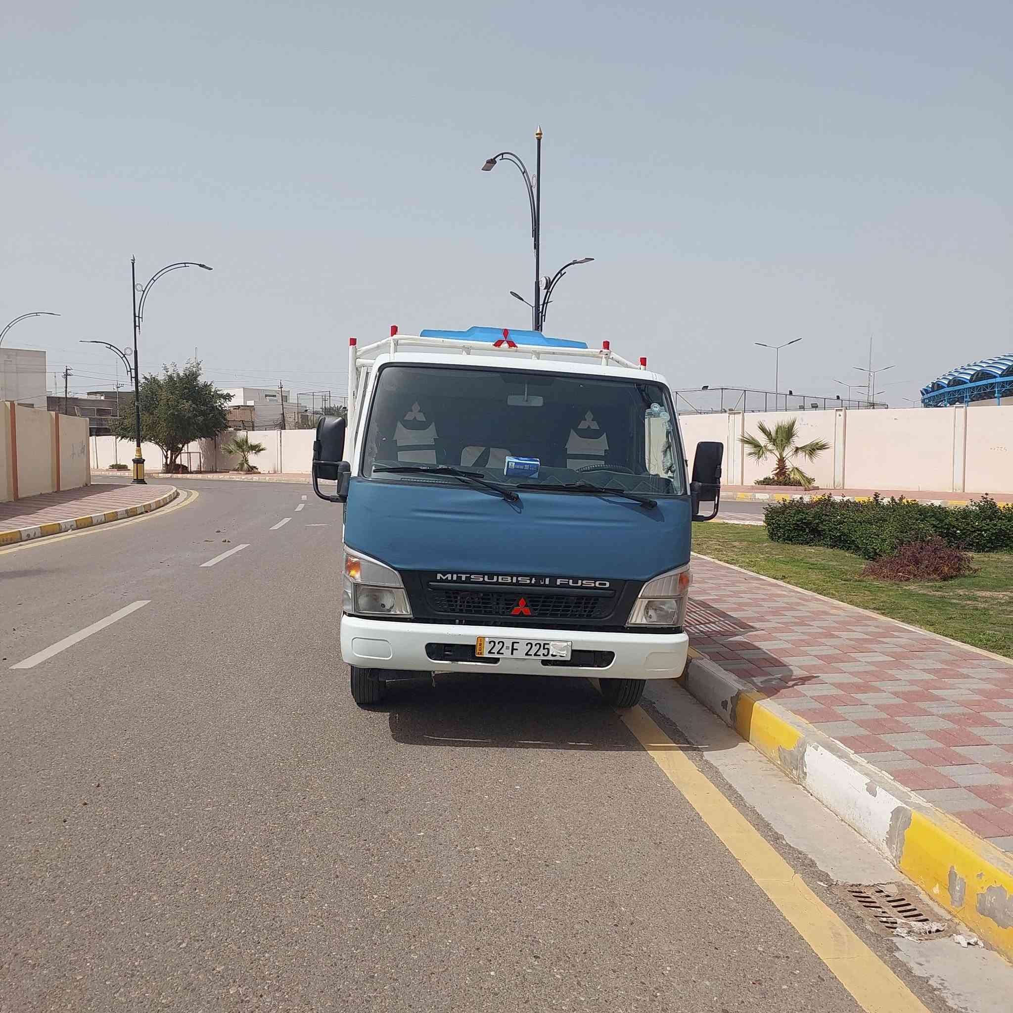 سياره كنترا موديل ٢٠١٢البيع نظافه فول مكفوله من صبغ ومن أي ضربه وكير محرك وشاصي العنوان لانبار رمادي  رقم موبايل ***********
