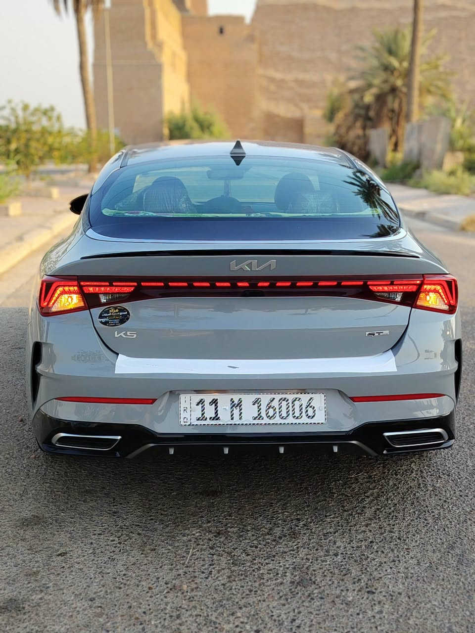السلام عليكم 
كياK5 GT Line 2024 
لون أسمنتي
السيارة باسمي رقم بغداد تحويل ثاني يوم
بانوراما
بصمة أبواب وتشغيل عن بعد
تحكم ستيرن كامل
الكشنات الأمامية كهرباء
داخل أحمر
ختم شعار GT Line
رادار أمامي وخلفي
شاشة كبيرة كار بلاي
بلوتوث USB AUX
محرك 1600 تيربو
أنظمة قيادة
شاشة عرض أعطال بالدشبول
كروز سرعة ذكي مثبت سرعة
سايد بريك بصمة
GPS خرائط
نظام النقطة العمياء
صندوق كهرباء
قيادة ذاتية
شاحن وايرلس
تحديد مسار
مخارج شحن أمامية
رادار جانبي وأمامي وخلفي
تبديل باب وبنيد
بيهة صبغ بل هلال
مالجاملق ليمنة
وشوية من الباب صدر الباقي تكحيل
وبارد
وارد أمريكي

السعر175 $
مكاني :بغداد الكاظمية
رقم صاحب السيارة :***********
