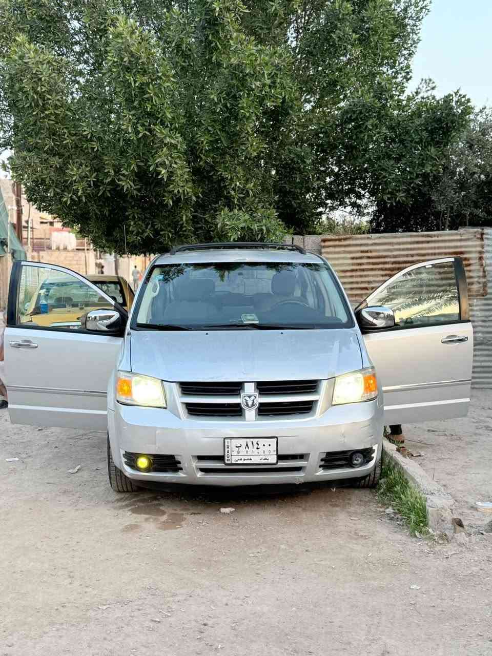 سلام عليكم دوج كرفان2008رقم بغداد سياره فول مواصفات بصمه تشغيل عن بعد
بيبان كهرباء جنطه كهرباء كشن سايق كهرباء دواسة البريك كهرباء فرس شاشات +شاشه تاب زنون عالي ناصي مراوح اضافيه تبريد ثلاث قطع  🥶 مكينه ٣٨٠٠ مكفوله هيه والكير جام خلفي ينزل مكان السياره بغداد الكاظمية الرقم *********** السعر ١٠٥ وبيه مجال
