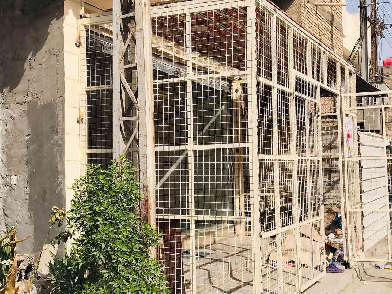 محل للايجار • منطقة الشعب • ٤٫٥×٦٫٥م