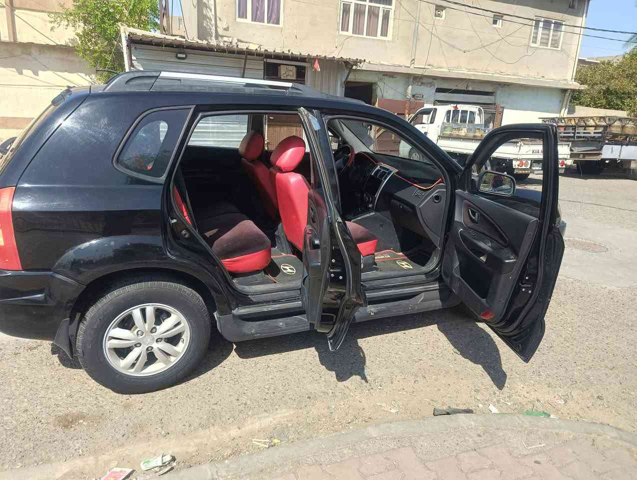 سلام عليكم هونداي موديل ٢٠١٠ باسمي دفتر بنزين بي سنوية جديد ما بي حادث سعر ١١٠$ بي مجال كير ومحرك بشرط سيارة جاهز مال البيت رقم الهاتف *********** ابو اسماء اني مكلف بنشر شراي يخابر عنوان كركوك حي

