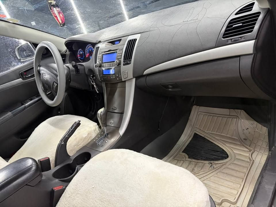 🚗 Honda Sonata 2009

‎زانیارییەکان / المعلومات:
‎مۆدێل / الموديل:
2009

‎ڕەنگ / اللون:
‎سلفر - (دەرەوە / من الخارج) | رصاصی - (ناوەوە / من الداخل)

‎مەکینە و گێڕ / المحرك والقير:
‎بەشەرتی تەواو و بێ عەیب / بشرط ومكفولة من كل عيب

‎دۆخی بۆیاخ / حالة الصبغ:
‎عام بۆیاخ لەسەر كالبونەوە/ ضبخ عام

‎📌 شوێن / الموقع:
‎کەلار - پێشانگای محمد باجلان / كلار - معرض محمد باجلان

‎📞 پەیوەندی و واتساپ / الاتصال والواتساب:
***********
***********
