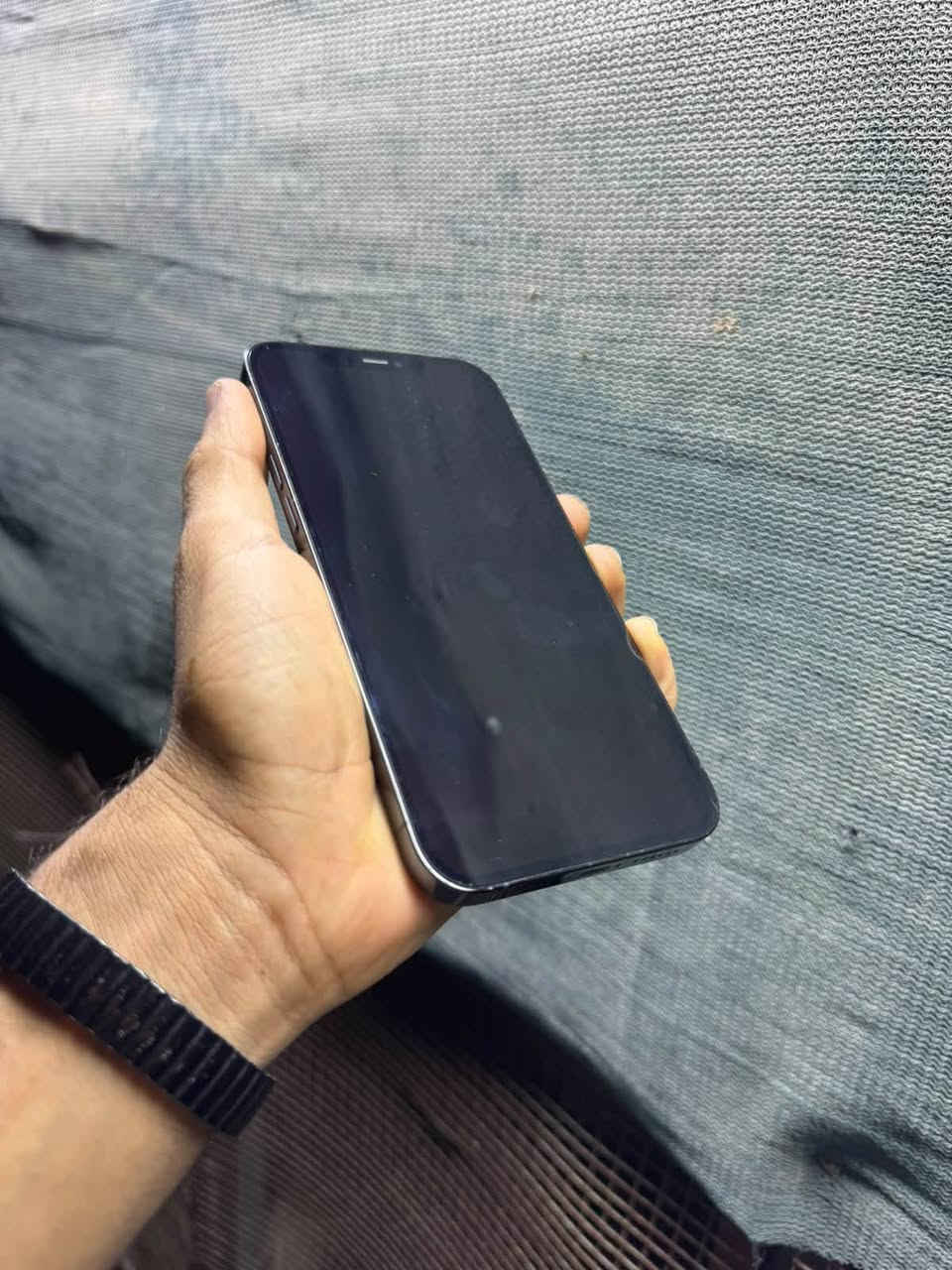 آيفون ١٢ برو ماكس • ٢٥٦ • بطارية ٨٦٪