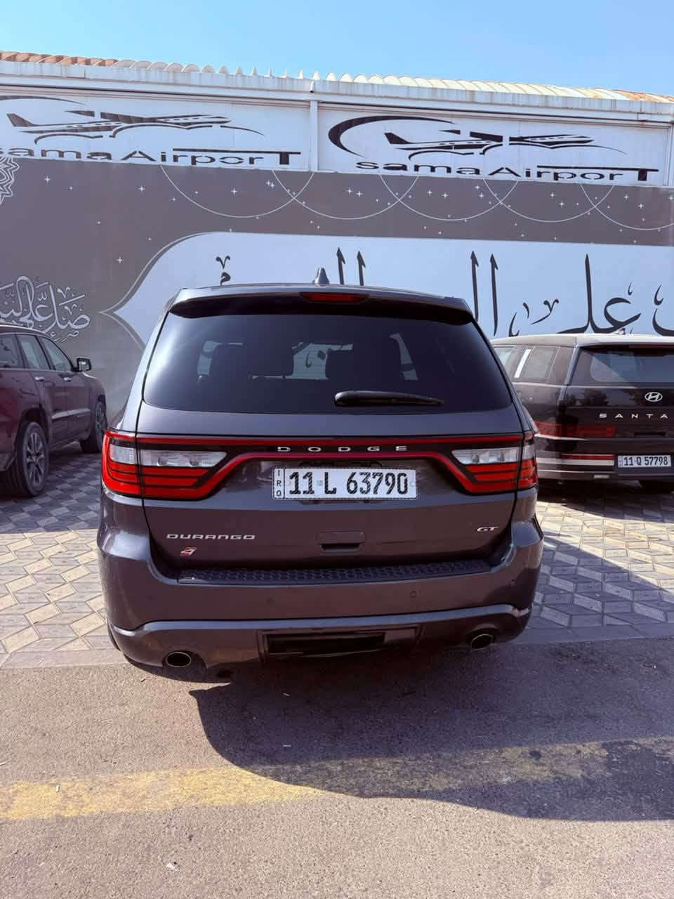 Dodge Durango GT 2020

🔹 المنشأ: أمريكي 🇺🇸
🔹 النوع: SUV رياضية عائلية
🔹 الفئة: GT
🔹 سنة الصنع: 2020 معلاية 2022
🔹 المحرك: 3.6 لتر Pentastar V6
🔹 عدد السلندرات: 6
🔹 القوة: تقريبًا 295 حصان
🔹 العزم: تقريبًا 353 نيوتن.متر
🔹 ناقل الحركة: أوتوماتيك 8 سرعات
🔹 نظام الدفع: ( رباعي)
🔹 عدد المقاعد: 7 ركاب
🔹 نوع الوقود: بنزين
🔹 سعة خزان الوقود: تقريبًا 87 لتر
🔹 سعة الشنطة: واسعة وقابلة للزيادة 
عند طي المقاعد
🔹3 قطع تبريد 
🔹صدر السيارة جيد جدآ 
🔹تحكم ستيرن 
🔹كشنات كهرباء وتدفئة 
🔹عليها ادامة كاملة 
🔹رقم بغداد بسمي 
للتواصل ***********
سعر 180 وبيه مجال
