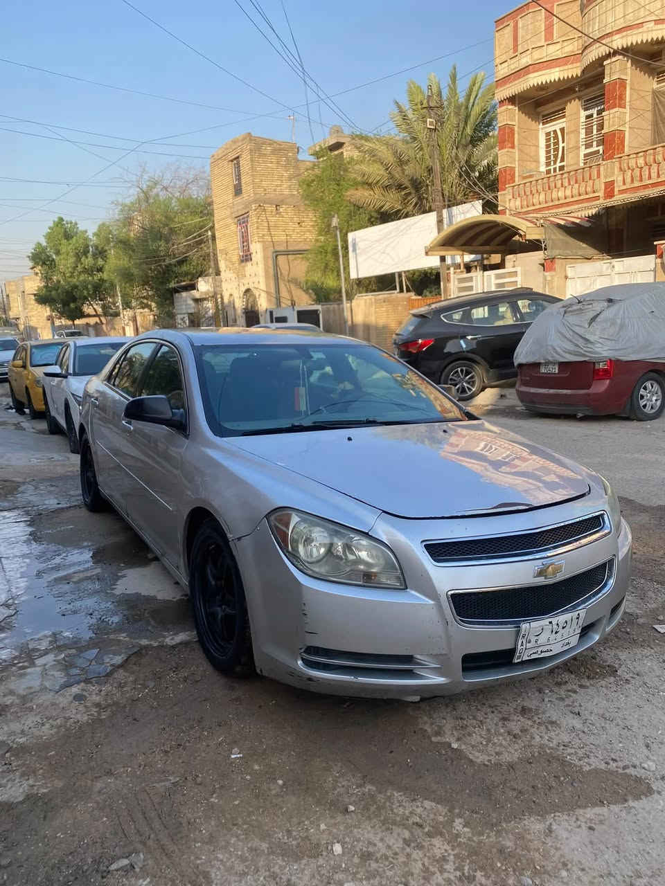سلام عليكم
بيع فقط ماليبو 2010 
مكينة v6 مرغوب 
صبغ 3 قطع 
سعر 55 بيها مجال بسيط 
عنوان بغداد حي اور 
***********
