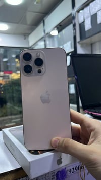 آيفون ١٦ برو ماكس • ٢٥٦ • مستبدل ظهر