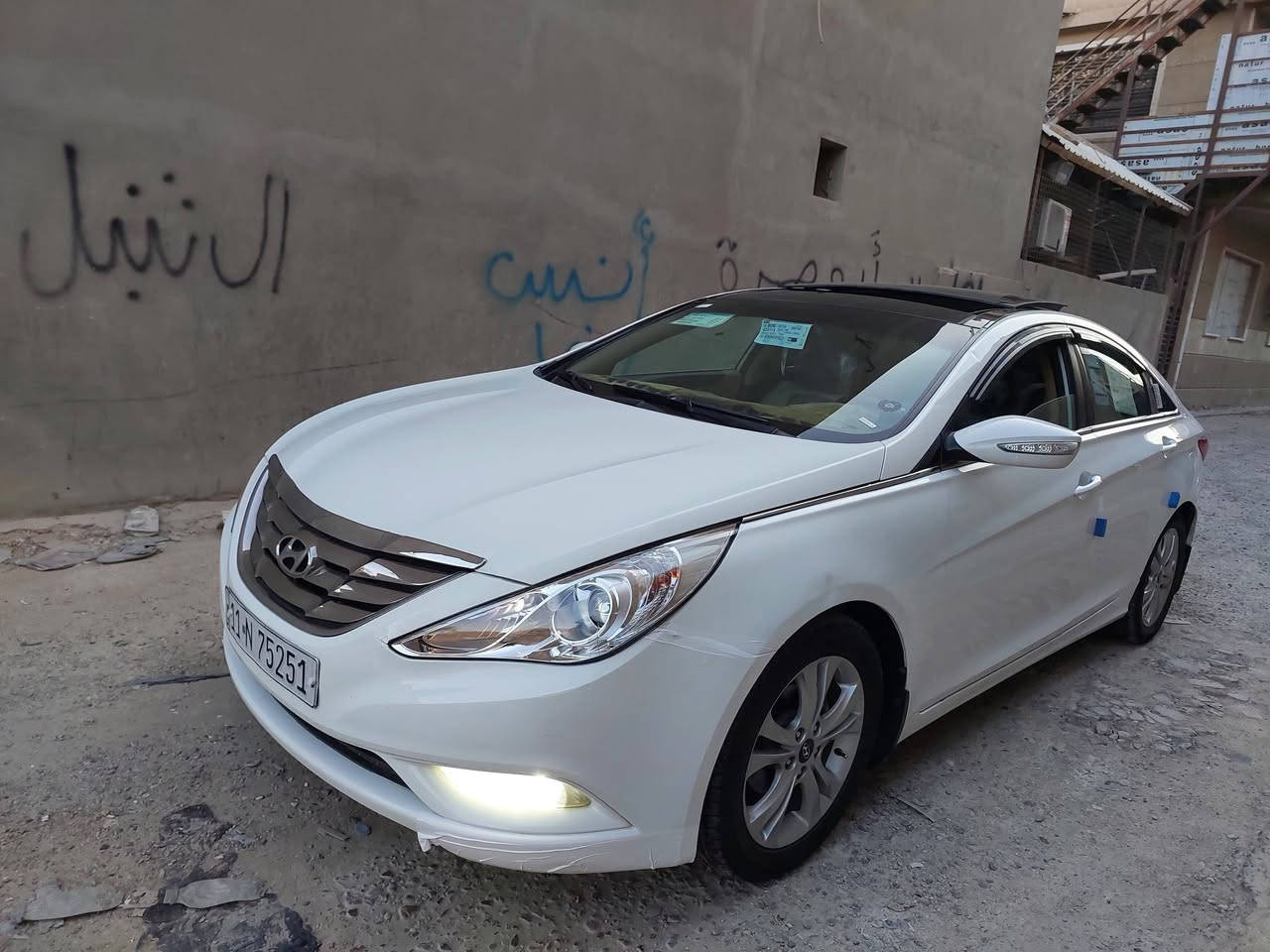 سوناتا 2011 فول موصفات 
محرك 2400.. دوش انسا الدوانز بهذه الحر 
السياره 3 قطع صبغ
نطخت من يم اللايت الايمن... 
نصبغ جاملغ وبنيد وباب بدون اي دواخل
موصفاتها
فتحة بنوراما
ويل كب. 
مري شفط
تبريد خلفي امامي شاشه.. ثلج..
محرك كفاله 
دواخله جديده
السياره ماشيه فوك ال100
محرك كير تبريد خير من الله حتى مي كله زيتي كلش معتني بيه
كهربائيات كله كفاله
السعر ب 98 وبيه شي بسيييط للطيبن
مكاني بغداد الكرخ بل الشهداء
الشراي يتصل ويامر امر
***********
