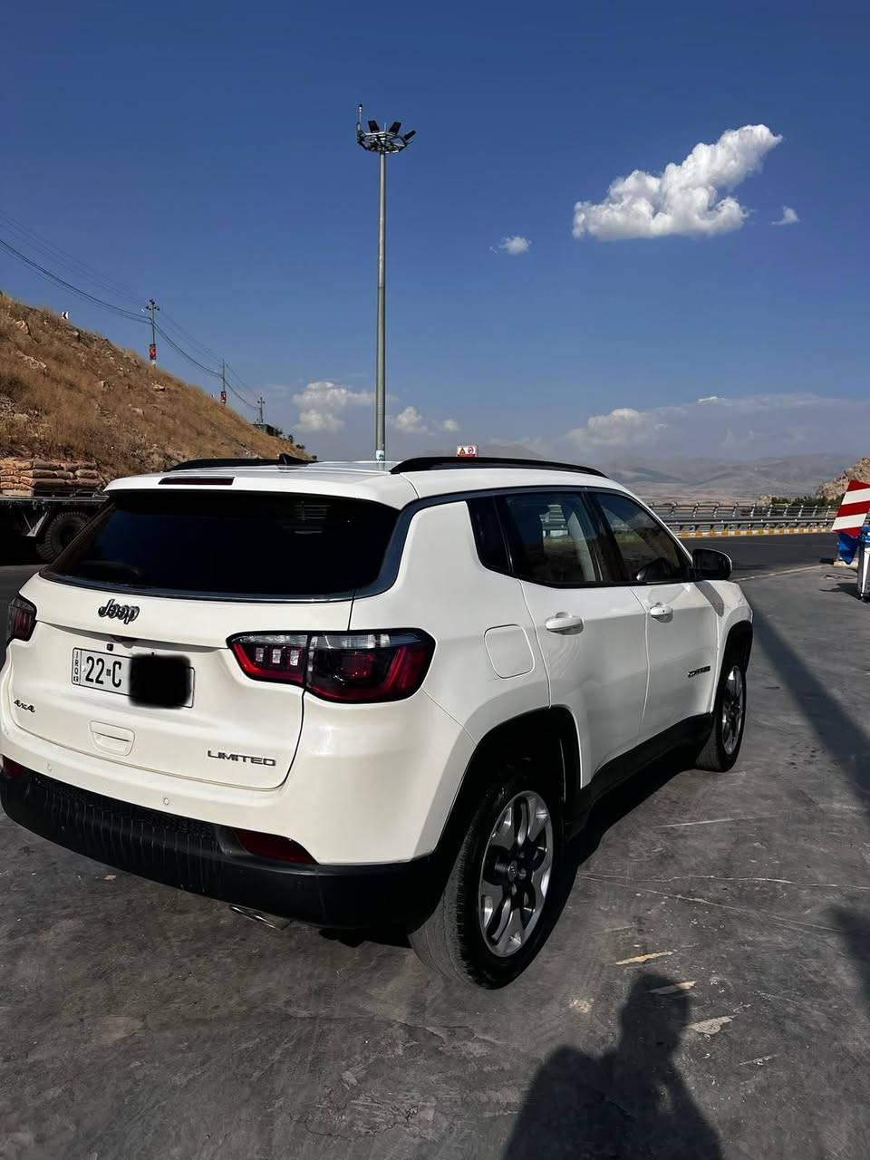 jeep compass 4x4 limited 2021
موديل ٢٠٢١ 
80,000 کیلۆمەتر ڕۆیشتووە
ڕەقەم هەولێر
بۆنيتی بۆیاغە 
چەمەلاغی سەکنی ساردە کوتە وێنەی سۆنەرەکەش دانراوە
ئێرباگی سیستەمە
مەکینە ٢.٤
ڕەقەم و سەنەوی تازەیە
گێڕ و مەکینە و تەبرید بەشەرت
کوشن جلد و کارەبای
کوشن و سوکان هیتەرە سارد و گەرم 
شاشە گەورە و کامیرایە 
تەعدیل سورعە و ڕادار 
خەتی جادە 
٤ تایەی لۆک
پێش و دواوەی تازە توند کراوەتەوە
بەسمە
شەغال
برێکی دوگمەیە
هایدرۆلیکی گێر تازە گۆڕاوە
دەبڵ ئەکسل
سعری : 160 گەڵا
ناونیشان/ ڕانیە
 📞 *********** رانية, السليمانية

