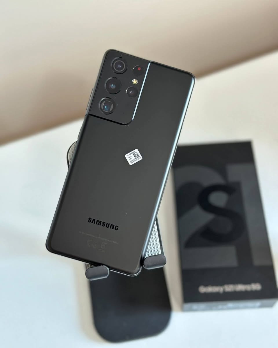 سامسونج s21 الترا نسخه 5G 
المواصفات والاسعار
سيم كارت مع شريحه الكترونيه ذاكره 128 سعر 390
دبل سيم كرت ذاكره 256 سعر 460 الف
الامتيازات
الشاشة: Dynamic AMOLED 2X قياس 6.8 بوصة،
المعالج:  Snapdragon 888
الكاميرا الخلفية: رباعية؛ رئيسية 108  ميجابكسل
الكاميرا الأمامية: 40 ميجابكسل.
البطارية: 5000 مللي أمبير، تدعم الشحن السلكي 25 واط واللاسلكي 15 واط.
بغداد زيونه ربيعي قرب مجمع البركه 
*********** بغداد, العراق
