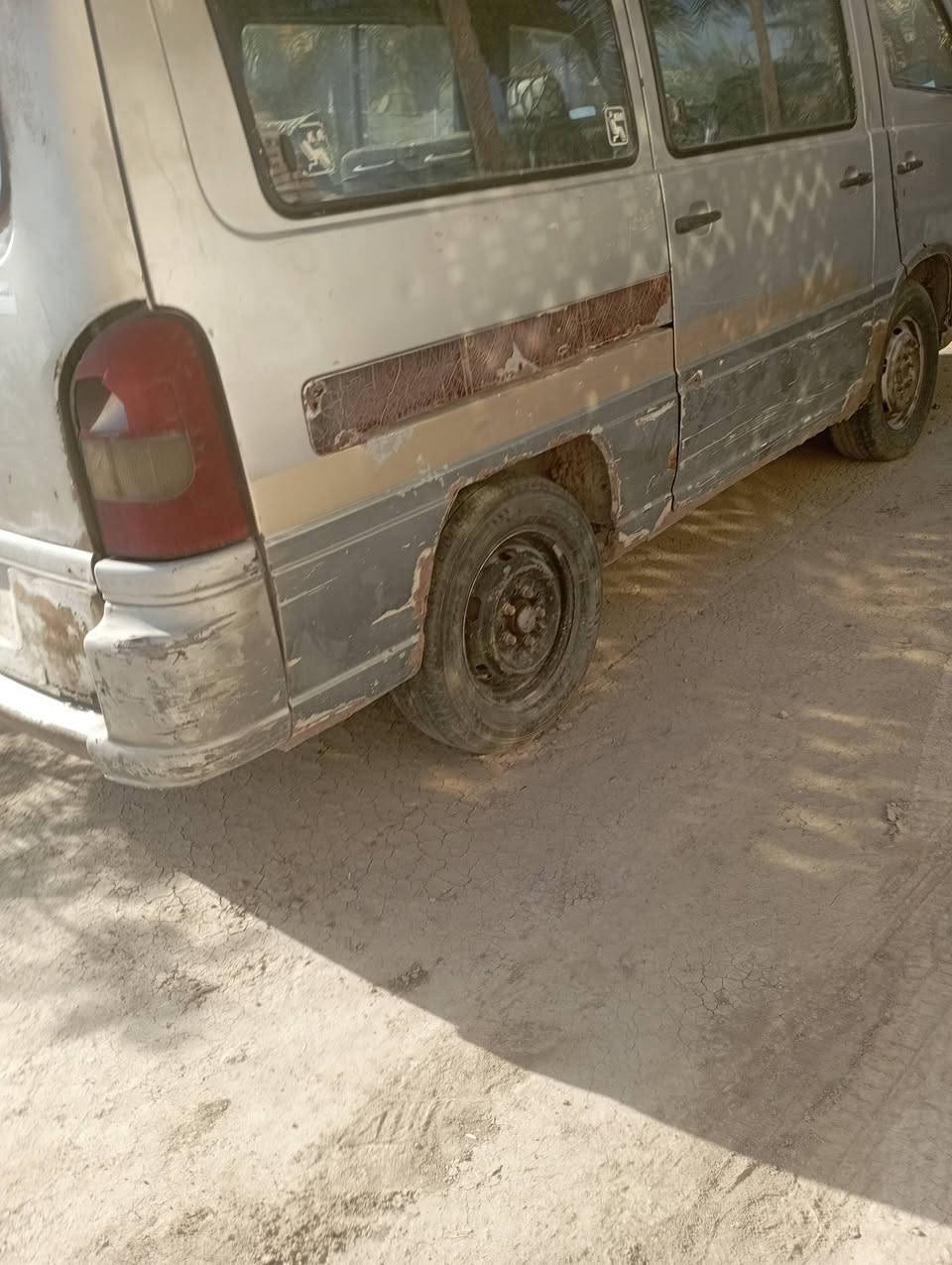 سلام عليكم ستانا موديل 97سياره قطره صبغ مابيه سياره بلاديه گير جديد تايرات جديد حداديه نظيفه سياره مكينه تعبانه ضعيفه سياره بيه قاصيرين سعر 20 او بيه مجال او شراي بيه خير اويدليل ***********
