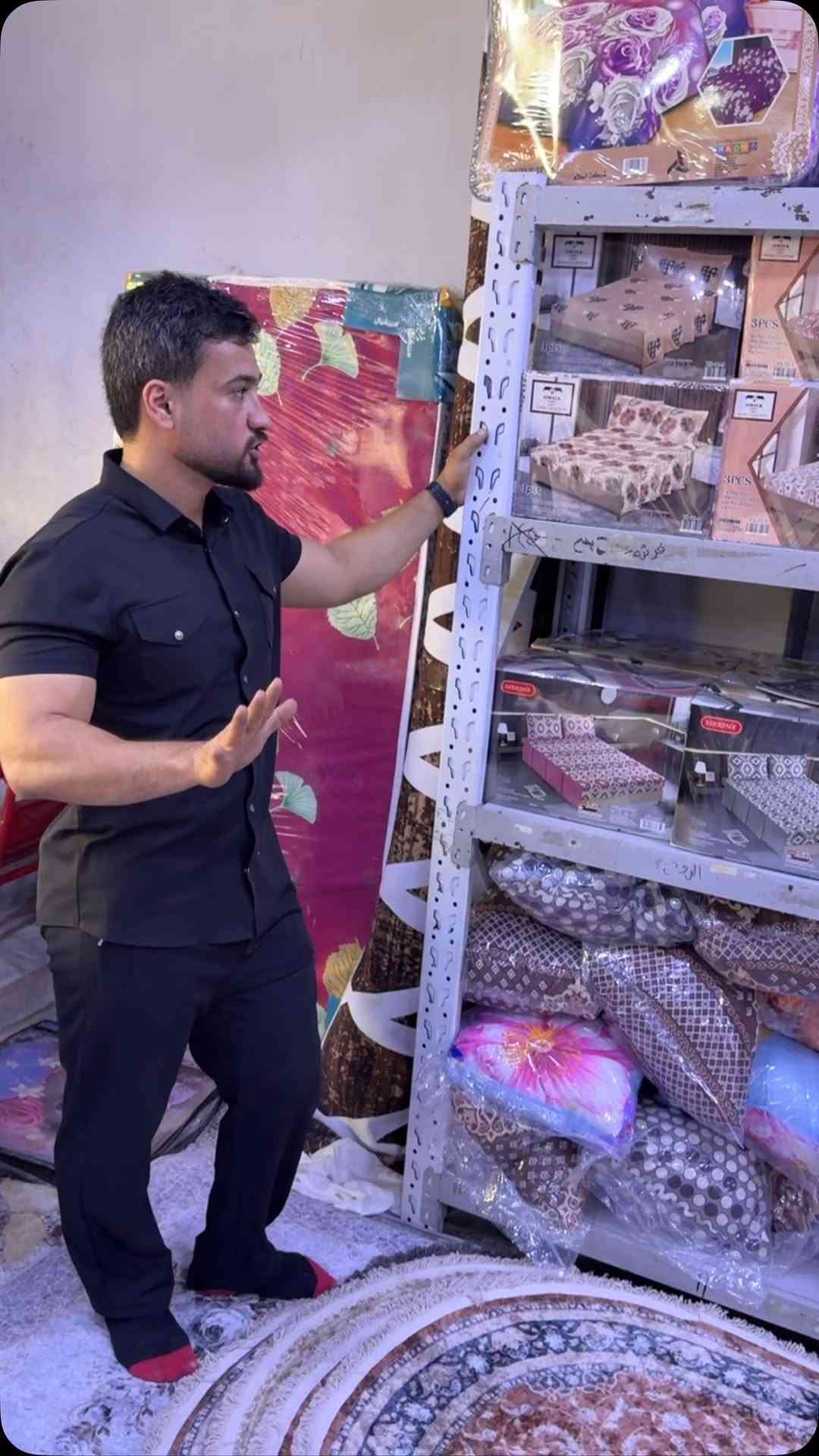 سرير • غرفة نوم • أثاث