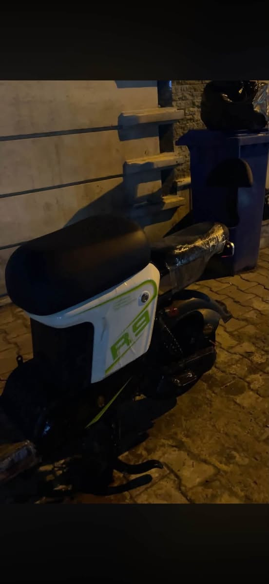 دراجة شحن • R9 • بلا بطاريات