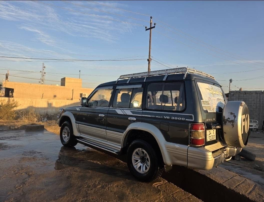 باجيرو موديل ٩٣
باقر الربادي محاورةستركس  كاز مسكر أوتوماتيك 

أكسين محور  سيارة مكفولة من كل شيء

العنوان ذي قار شطره  ***********
السياره بسمي  سعر ٦٠ وبه مجال
