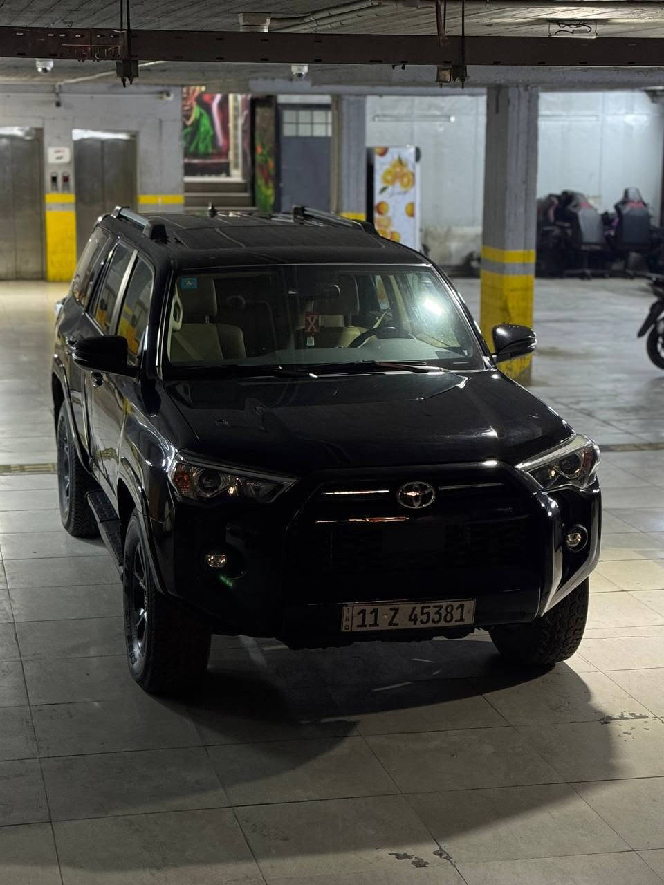 🚗 للبيع: TOYOTA 4RUNNER SR5 (2023) 🚗
​المواصفات: SR5 فول مواصفات، فتحة سقف.
​الممشى: 61 ألف كم.
​الإيرباغ: سليم 100% (بدون إيرباغ).
​البودي: مكفولة عدا تبديل قطعة واحدة (الباب الخلفي عكس السائق).
​الوضع: السيارة بحالة ممتازة وجاهزة من كلشي وما بيها أي نقص.السعر ٢٩٥ 
​رقم الشاصي: JTEFU5JR8P5297942
​📞 للتواصل: ***********
