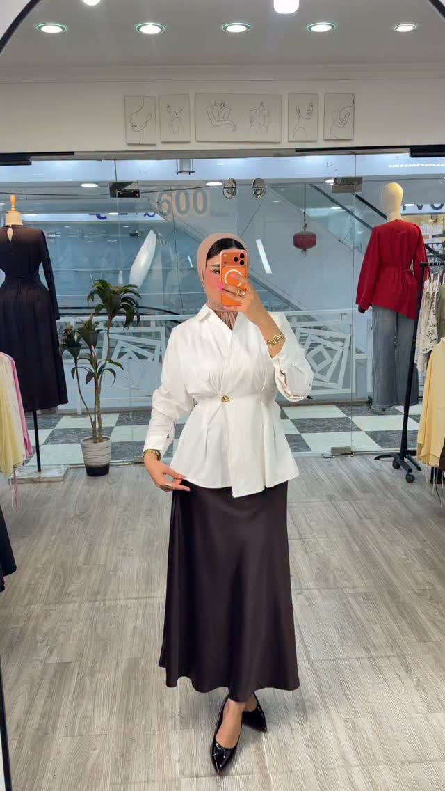 تنورة ستن كوالتي عالي ❤️‍🔥

قياسات 36 38 40 42 44 ✔️ 

طول تنوره 105 سم ، توفرت ب 4 الوان 🦋

فرع جواهر مول ط3 📍

توصيل متوفر للحجز دايركت 📩

نص مكتوب في الصور:
- 3600