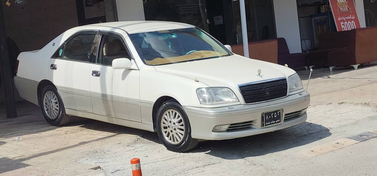 سلاو هاورێیان
مەلیکە موس موس2002 دیفۆری بچوک ناوزەرد داژبل نەجەف یەک دوگمە سەیارەکە لۆک لۆکە گێرو مەکینە تەبریدو هەموو گیانی بە شەرت دەعمو لێدراوی نیە سەیارەکە تەنها دو پارچەی بۆیاخە  چوار تایەو ویلی لۆکی لە سەرە تەقەو رەقەی نیە  هەرچی تۆ ئەتەوێ ئەوەت ئەیەمێ بە شەرت
سعری ٤٧ مەعامەلە 
***********
