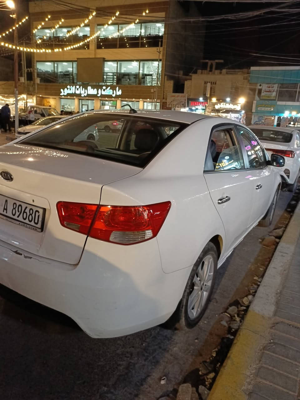 سيارة سيراتو 2011
ماشية 125KM 
بيها 3 مكانات بارد فقط    
السيارة نضيفة كير محرك تبريد كلة نضيف
السعر 85
عنوان السيارة بغداد حي الاعلام 
***********
