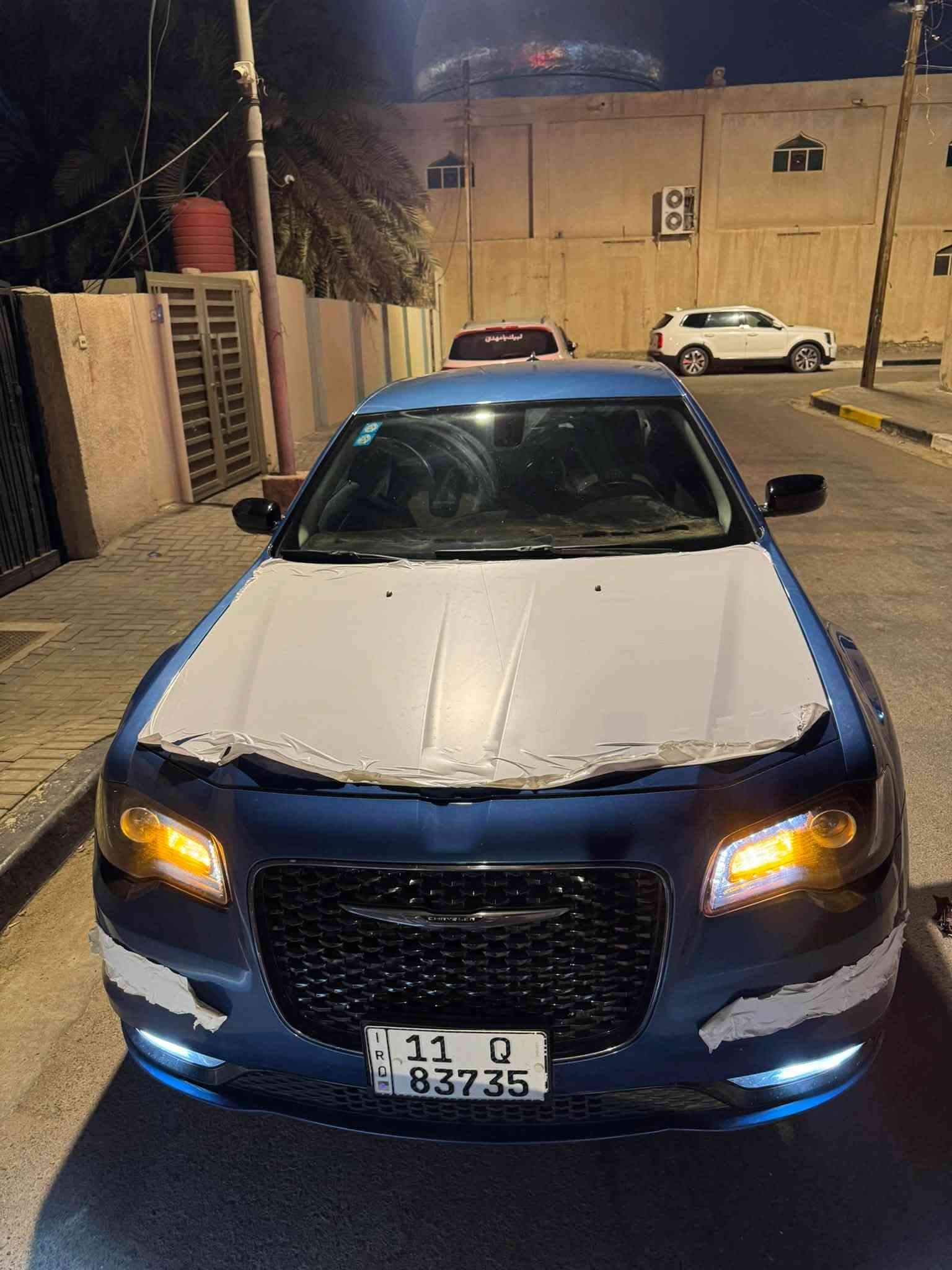 🚘 للبيع كرايسلر 300C موديل 2022
النوع: Chrysler 300C
الموديل: 2022
المحرك: 3.6 V6
السعة: 3600 C
اللون: بحري
* ربع الباب صبغ 
* الجاملق الامامي صبغ
* البابقي كفالة 

السيارة رقم بغداد بأسمي السيارة جديدة ونظيفة كلش
سعرها  $280 وبيها مجال 
للتواصل ***********
