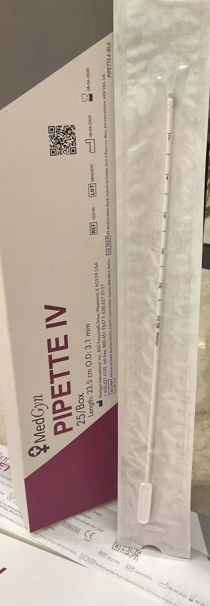 الدقة والأمان في عيادتك النسائية مع MedGyn Pipette IV! 🩺✨:لكل طبيب وطبيبة أمراض نساء وتوليد يبحثون عن التميز والراحة لمريضاتهم.. نقدّم لكم بابيل  الشفط المبتكرة MedGyn Pipette IV المعتمدة عالميًا.  تصميم رباعي الفتحات (IV): يضمن الحصول على عينة نسيجية كافية وشاملة من بطانة الرحم من المرة الأولى.أقصى درجات المرونة: قطر خارجي مثالي (3.1 مم) وطول (23.5 مم) لسهولة الإدخال دون الحاجة لتوسيع عنق الرحم.راحة تامة للمريضة: إجراء سريع داخل العيادة الخارجية دون تخدير كلي وبأقل إزعاج ممكن.أمان كامل: منتج معقم بالكامل ومخصص للاستخدام لمرة واحدة (Disposable) لمنع العدوى.📦 متوفر الآن في عبوات تحتوي على 25 قطعة معقمة للإستفسار مراسله صفحتنا او الاتصال عبر واتساب ***********

