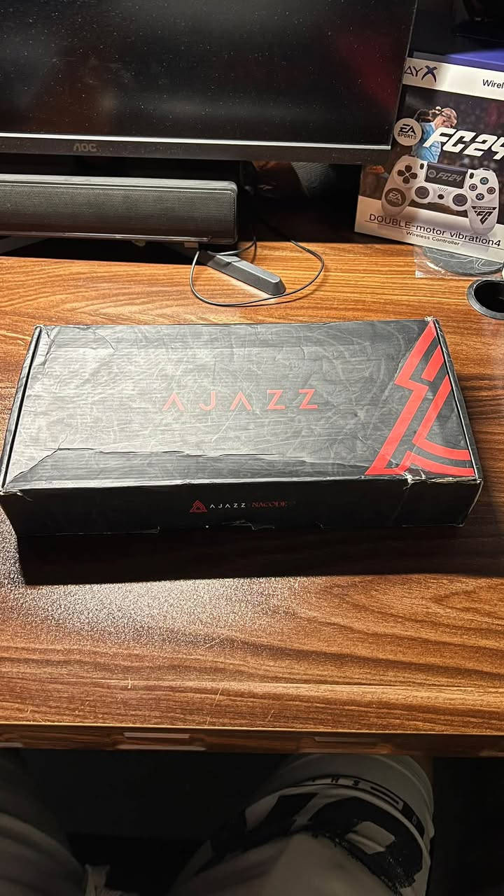 سلام عليكم كيبورد من اجاز ‏مغناطيسي AK820 max الون المطلوب عند الاكثريه يجي كامل ملحقاته ما بي اي خلل سعره 65 الف وبي مجال مكاني كركوك رقمي *********** عندي توصيل
