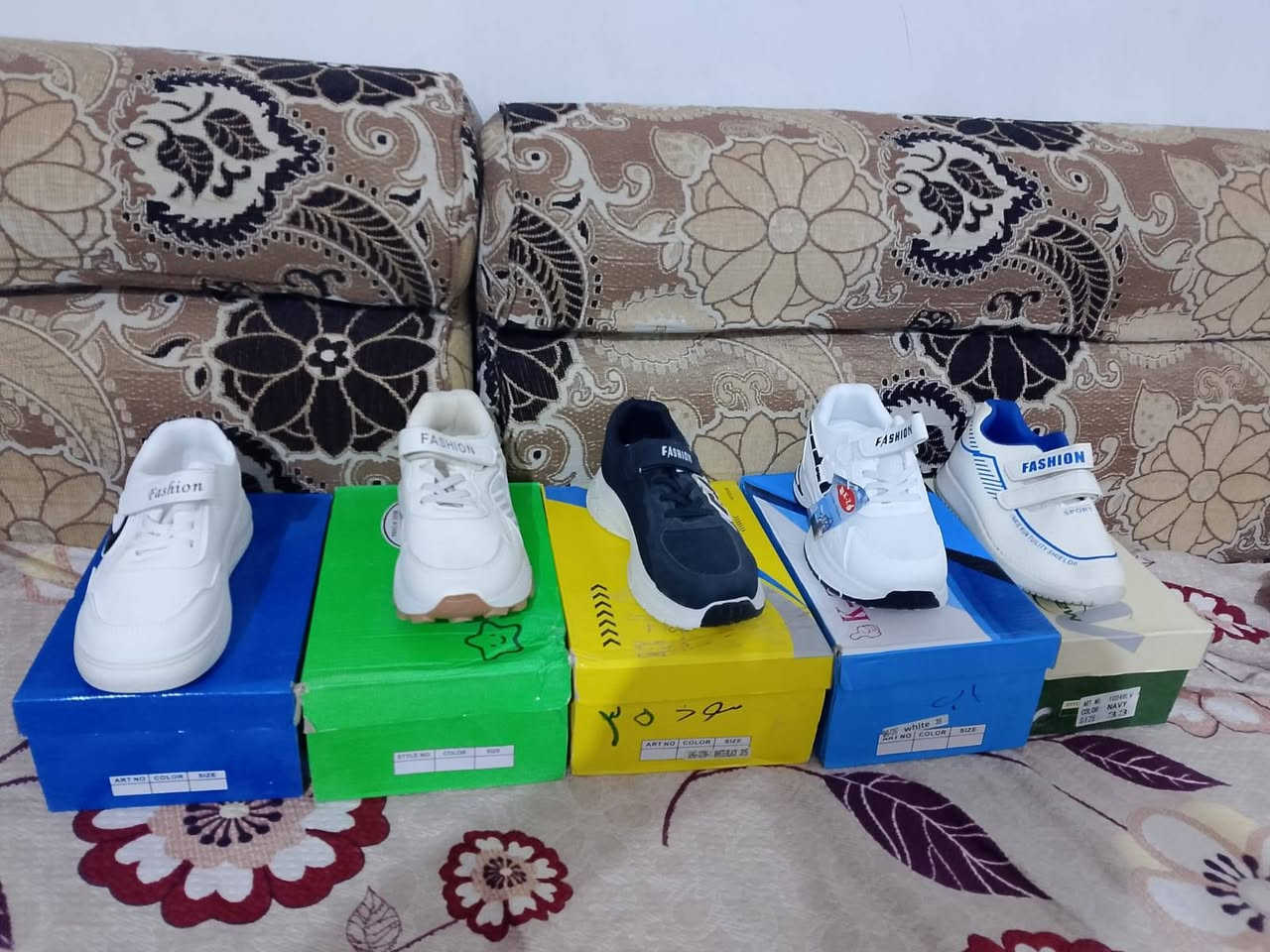 شلعه احذيه تعزيلة محل اخر قطع باقيه قليله سعر القطعه ب خمسه فقط رقم *********** الإتصال بلرقم ناصريه مركز
