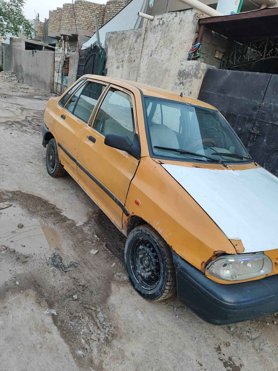 سايبا موديل 13كير ومحرك مكفولات كشرها شوفت عيونك صاحبها موجود في سدة الهندية مكان سياره م الصدر سبع قصور سعر 12. رقم ***********
