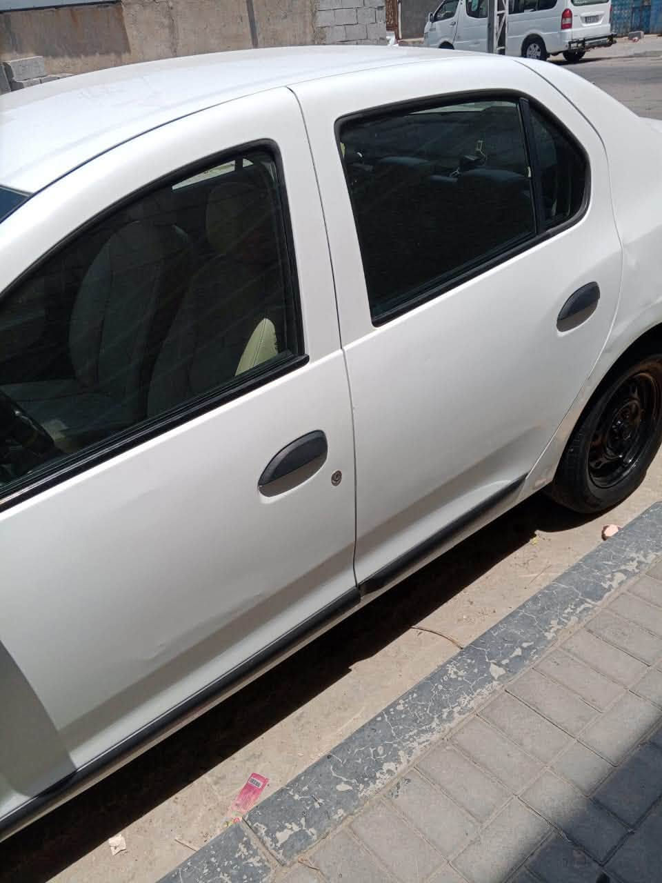 رينو سنبل مديل.19رقم ذقار.السنويه بعده مامنتهيه.بيه بابين مبدله صفحت الايمين سياره كفاله محرك وكير وتبريد.مكان السياره بصره.سعر60$
***********
مكلف بل نشر
