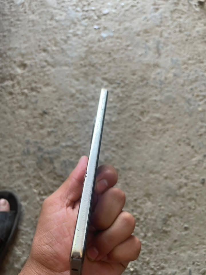 سلام عليكم تكنو كامون 30 ذاكره 256جهاز ما مفتوح برغي بي بس بي فطور بشاشه كلشي شغال بي سعره 75المكان بغداد الامين ثانيه تواصل ***********
