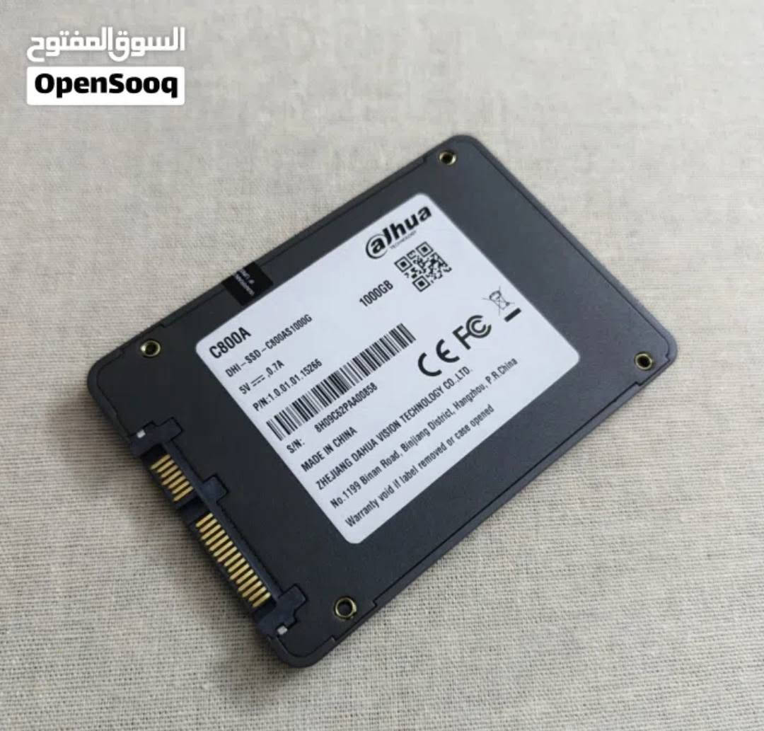 لابتوب فوجتسو بحالة ممتازة
Core i5 10th gen 
Ram 16gb 
256gb M.2 ssd 
Intel UHD 
و ssd sata 1TB استعمال قليل كلش مكتوب 
Total host writes 219 gb 
يعني اخو الجديد 
المكان النجف توصيل ماكو تجي تفحص وتتوكل 
للاستفسار *********** واتساب فقط
