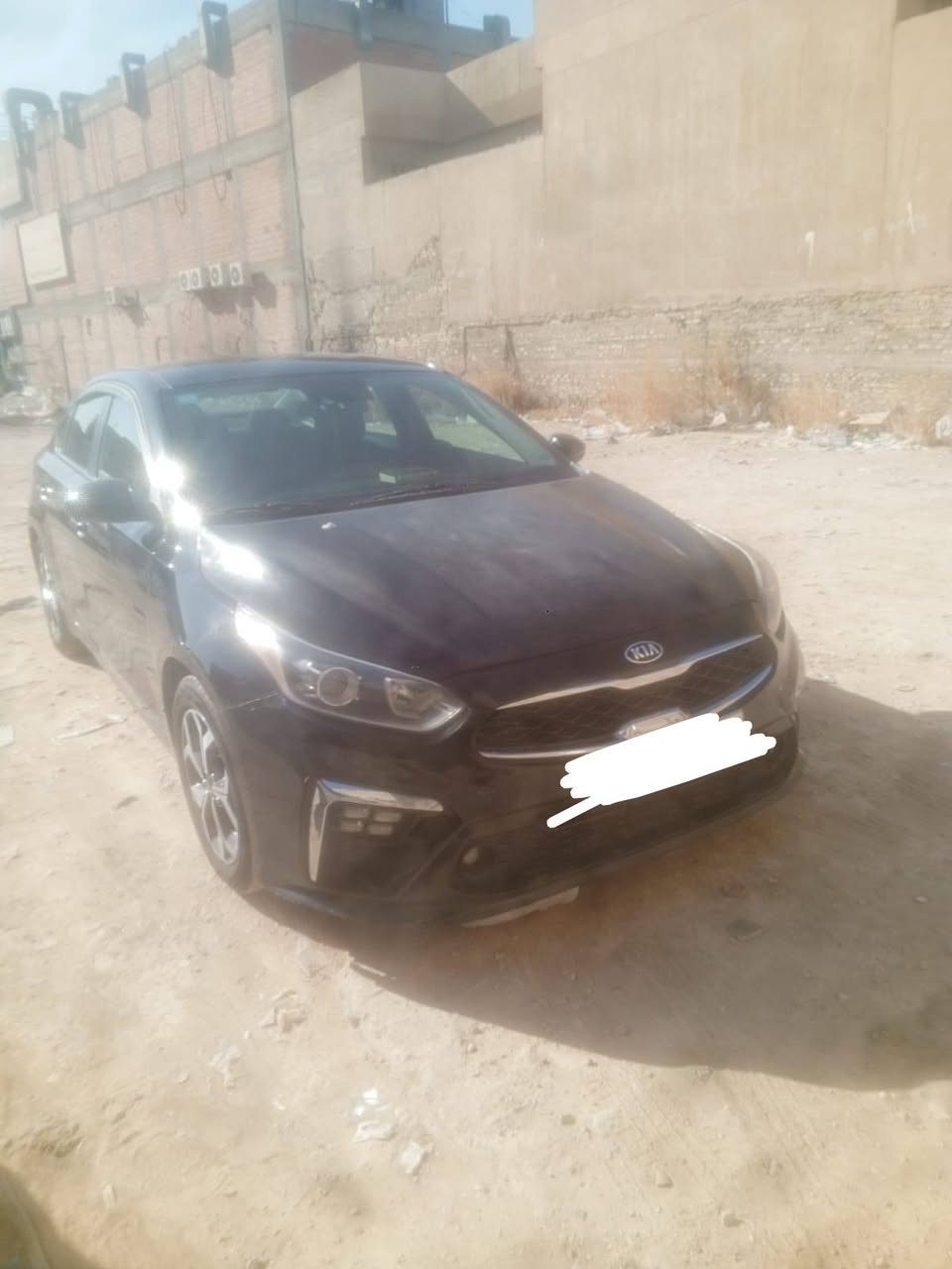 سيارة كيا فورتي موديل 2019 لون اسود سيارة جاهزة مابيهة نقص حادثهة بنيد وجاملغ بدون تبديل سيارة بأسمي السعر 12 ونص عنوان الزعفرانية التواصل على الرقم ***********

