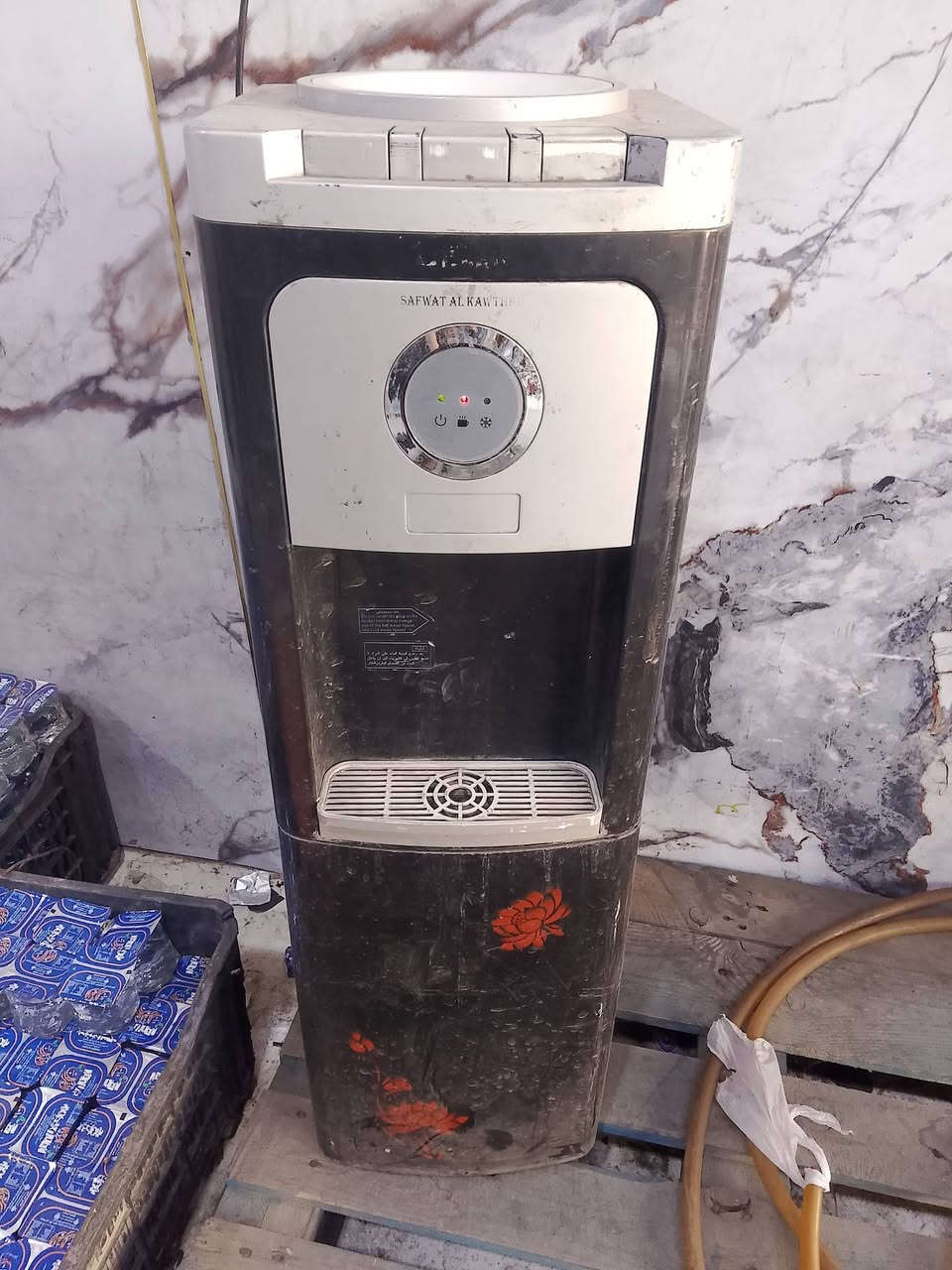 للبيع اغراض نضيفه وعل فحص الاستفسار ***********
