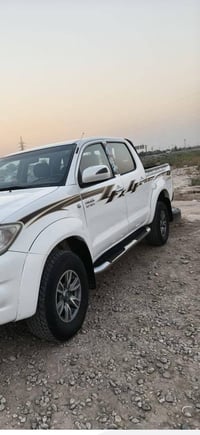 هايلوكس • ٢٠٠٩ • فور ويل