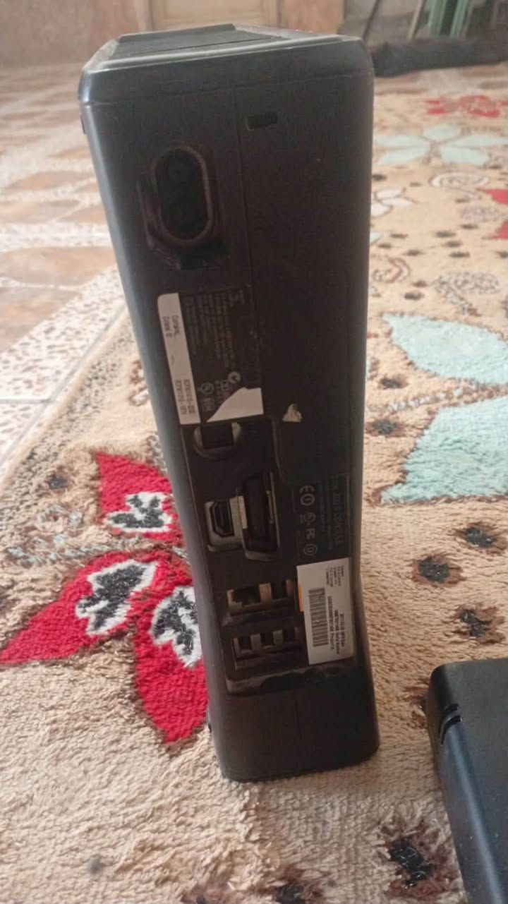بيه جوستك اصلي مالته بيه اكثر من 70لعبه
وبي جيتي 5. نسختين مهكره 
السعر 80 بيه مجال قليل  
العنون ذي قار مركز 

***********
