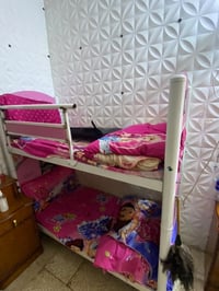 جربايه اطفال طابقين لحد عمر 13 سنه تقريبا.  الطول 160 والعرض 77 .نظيفه...
