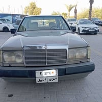 مرسيدس 1986 • بدون حوادث • كاوتش جديد
