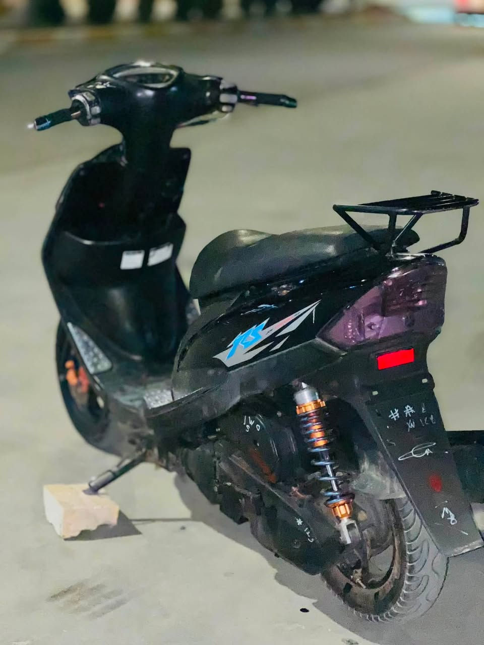 بەناوی خوای گەورەمیهرەبان🏍️ماتۆڕ عەدلە بۆ فڕۆشتن  مۆدێل2005مەکینە 49ی بیلەد هەموو گیانی بەشەرت بێ عیبە سعری900هەزارو مەعمەلە یەکی برایانە🤝ئەگەرموشتەرنیت سەرمان مەئێشێنە لەگەڵ ڕێزم بۆزانیاری زیاتر نامەبنێرن یان تەلەفونکەن
ژ.م***********
شوێن چەمچەماڵ 
ئەدمین❤️
