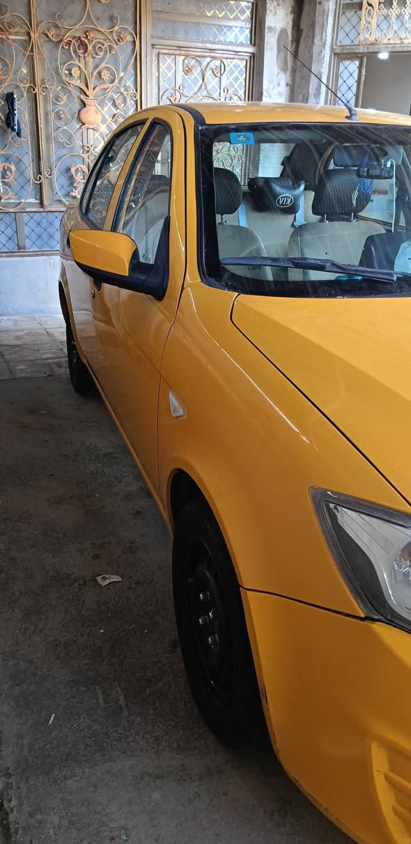 السلام عليكم
ساينا موديل 2022
رقم بغداد تحويل مباشر 
مكفولة مكينة وكير وتبريد وتدفئة
وكهربائيات ودوشمة ومنظومة زنون
بيها بس شبر صبغ بالجاملغ الامامي
سيارة جديدة حيل ماشية 113
مكانها بغداد 
سعرها 58
للاتصال ***********
