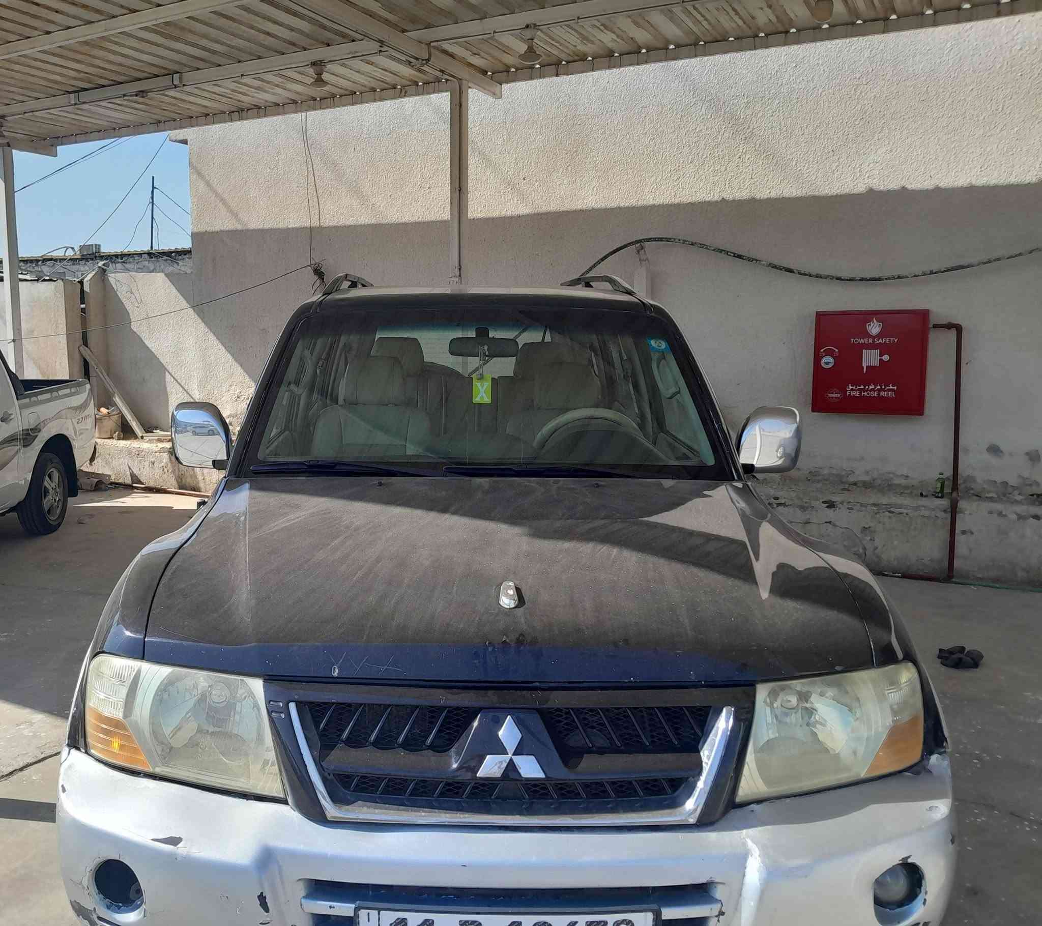 باجيرو للبيع موديل ٢٠٠٦ خليجية
السيارة مصبوغة عام بدون قمارة للجمالية محرك ٣٠٠٠ وكير وحدادية وتخم تاير وباتري جديد والكهربائيات كلها شغالة وتبريد ٣ قطع ثلج و٧ راكب ورقم بغداد باسمنة ورقم وسنوية جدد سعر السياره ٧٠$ وبيهة مجال مكان السيارة بغداد حسنينه الراشديه شارع المرور 

رقم هاتف ***********  ***********
