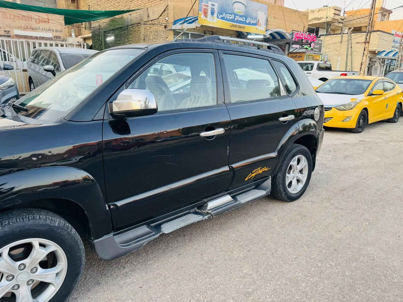 يالله السلام عليكم ورحمة الله وبركاته
توسان 2009 خليجي بدون صبغ بدون حادث فقط حالوب صفحة السايق فقط سياره جاهزة مابيهه نقص محرك مكفول تبريد ثلج رقم ديالى انكليزي  بسمي بيع او مراوس بسياره احدث وانطي فرق  السعر 98 العنوان ديالى بعقوبة ***********
